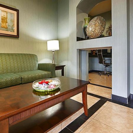 Executive Inn & Suites Marlin Zewnętrze zdjęcie