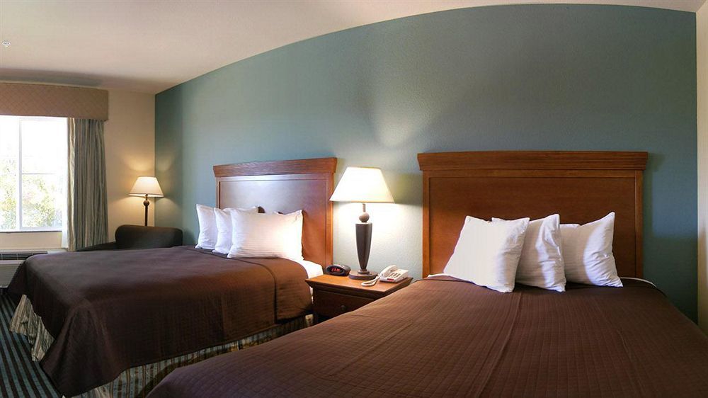 Executive Inn & Suites Marlin Zewnętrze zdjęcie