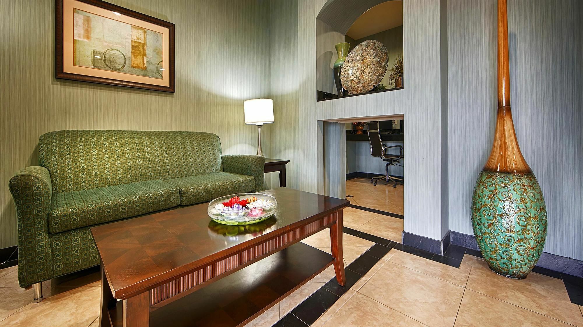 Executive Inn & Suites Marlin Zewnętrze zdjęcie